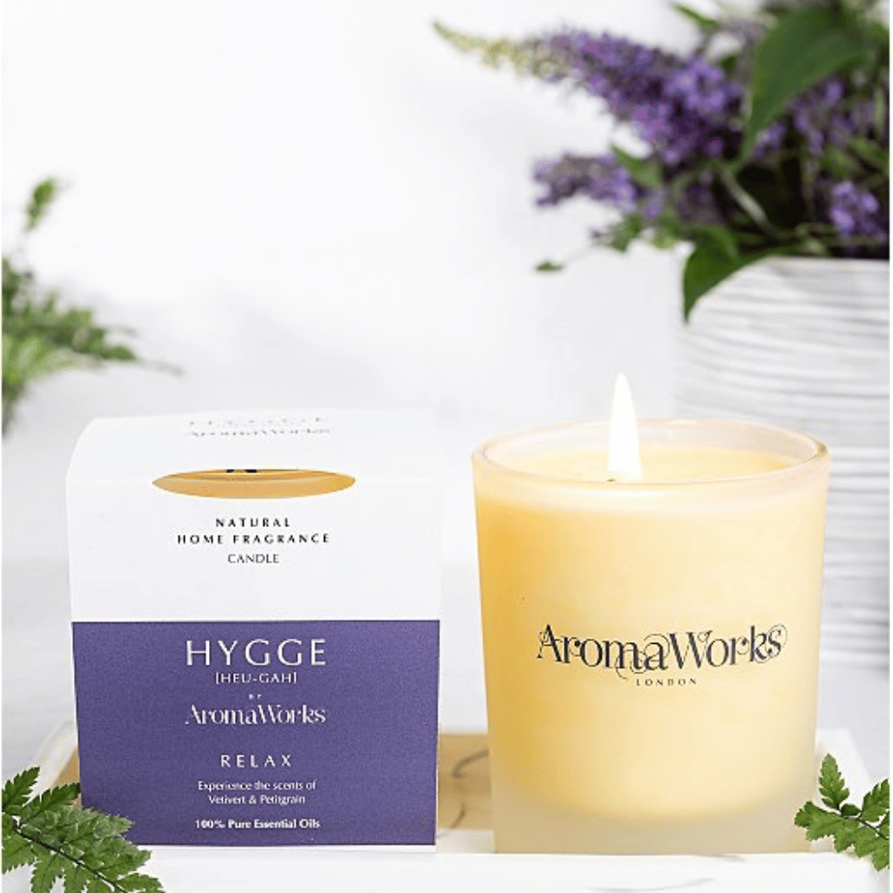 AromaWorks HYGGE RELAX - Vetivert & Petitgrain Candle with Essential Oil