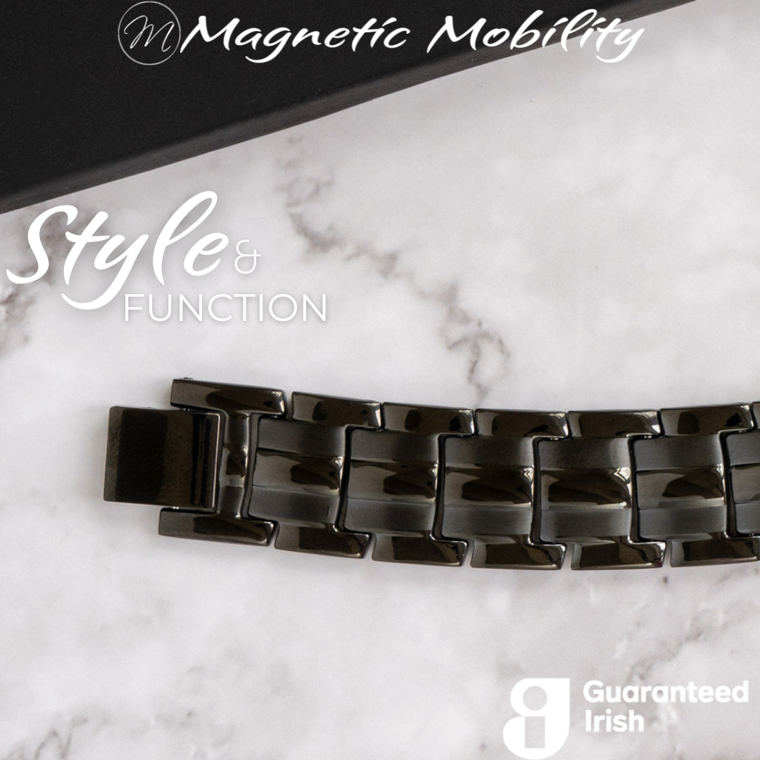 Close up view of the clasp of a Ashe Night Double Strength 4in1 Magnetic Bracelet from Magnetic Mobility. A sleek all black Magnetic Bracelet for arthritis and back pain.