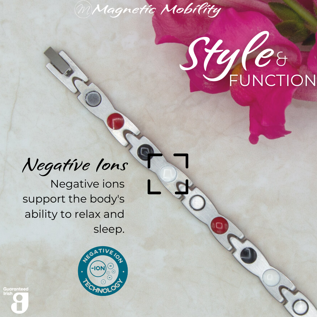 Snapdragon 4in1 magnetic bracelet by Magnetic Mobility, highlighting the negative ions feature which supports the body's ability to relax and sleep. Ideal for reducing stress and promoting better health.