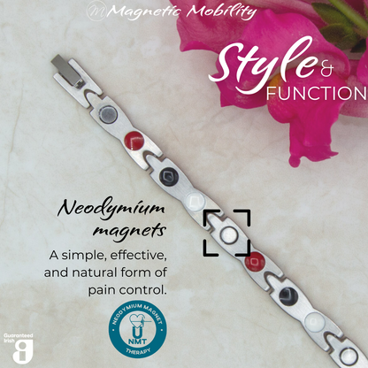 Snapdragon Star 4in1 magnetic bracelet from Magnetic Mobility, highlighting neodymium magnets which offer a simple, effective, and natural form of pain control. Perfect for alleviating arthritis, back pain, fibromyalgia, and more.